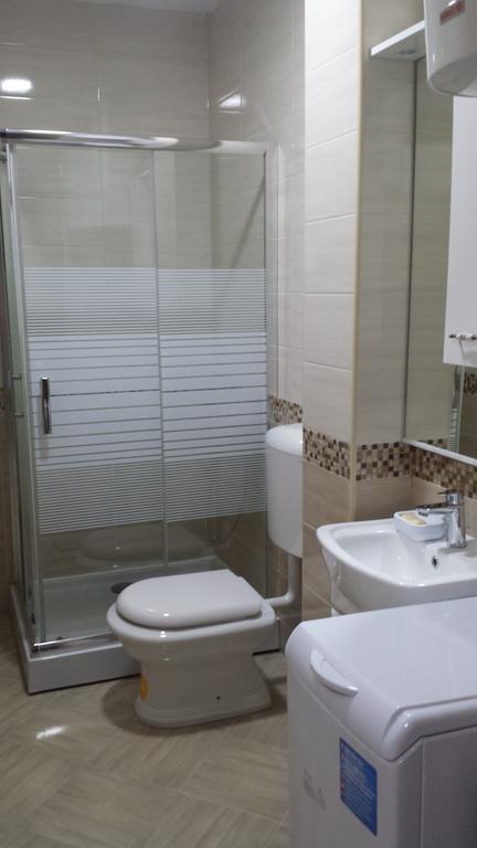 Apartment Fini Tivat Luaran gambar